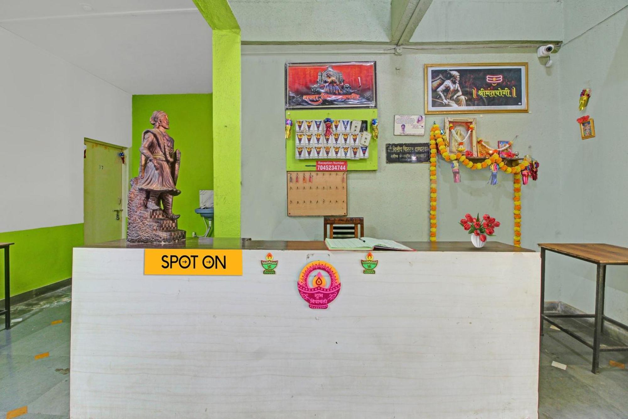 Spot On Tushar Lodging 3* Pune