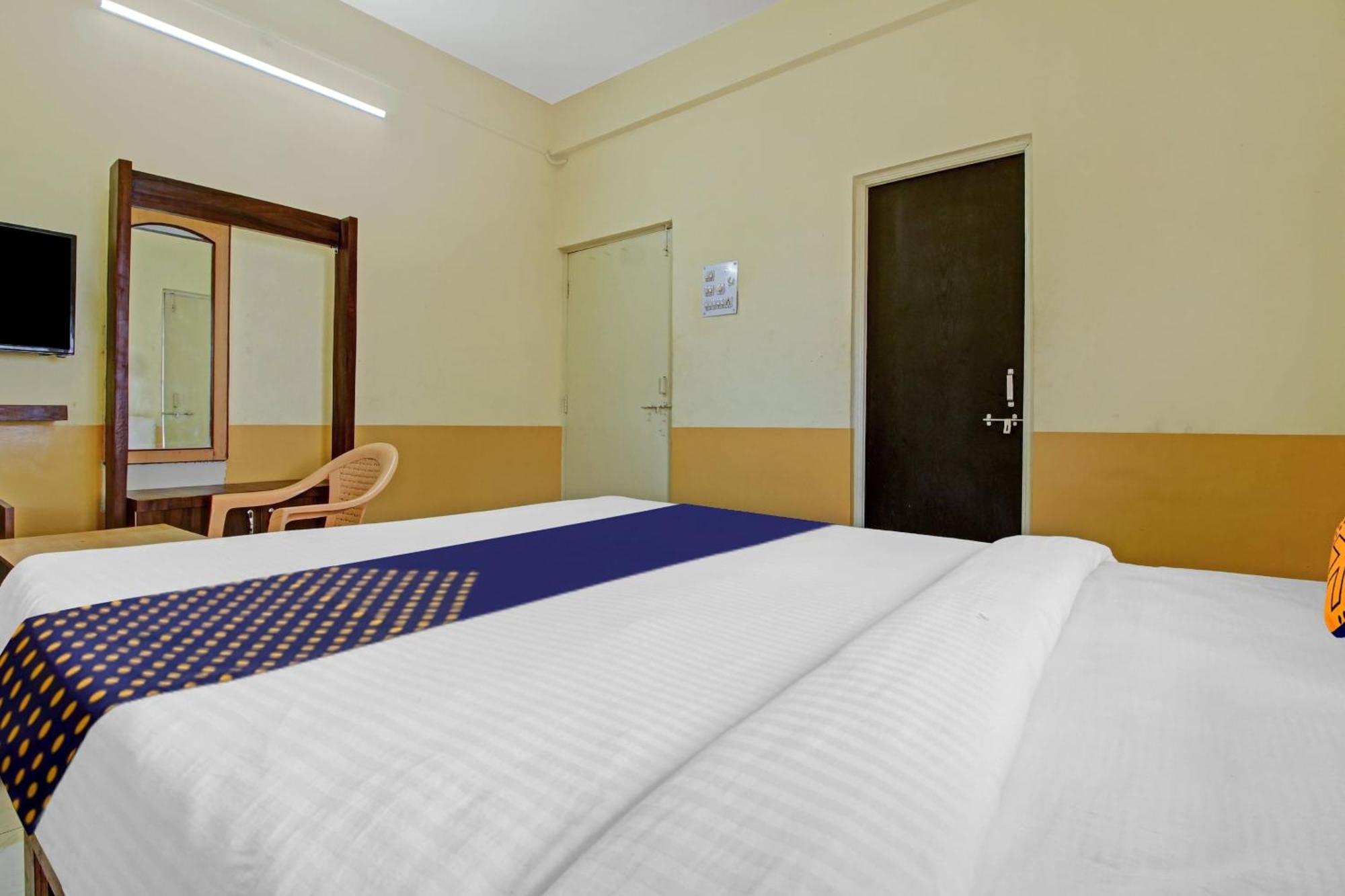 Spot On Tushar Lodging Pune